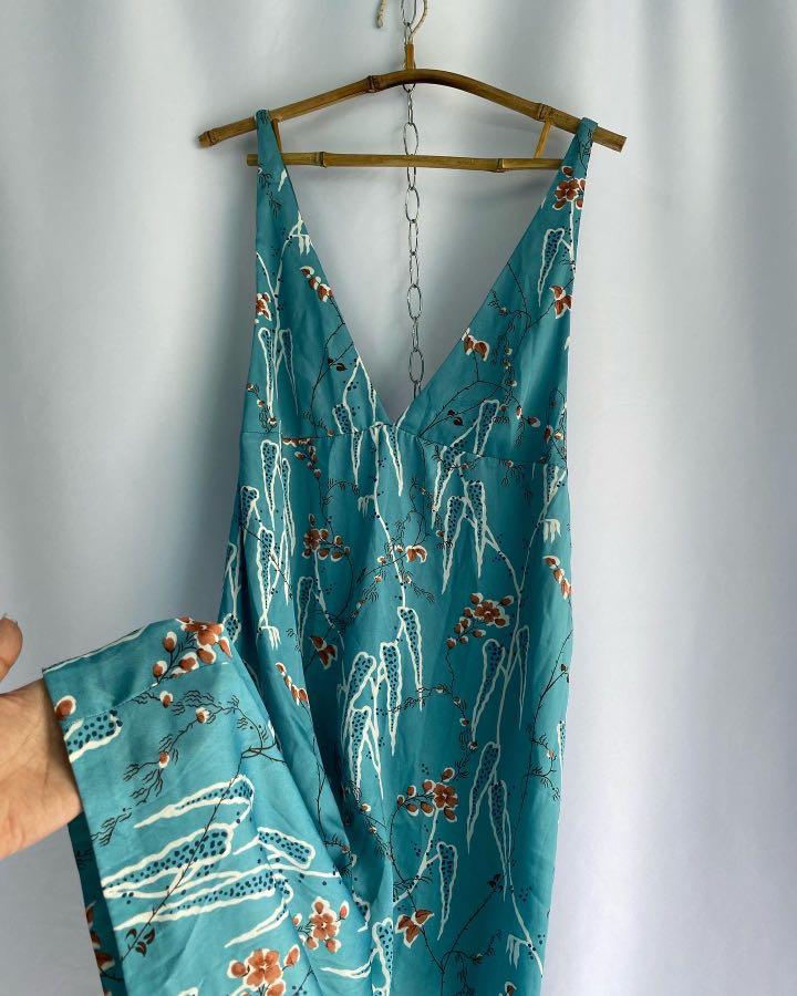 ZARA BLUE JAPANESE PRINTED DRESS Fesyen Wanita Pakaian Wanita Gaun Rok di Carousell