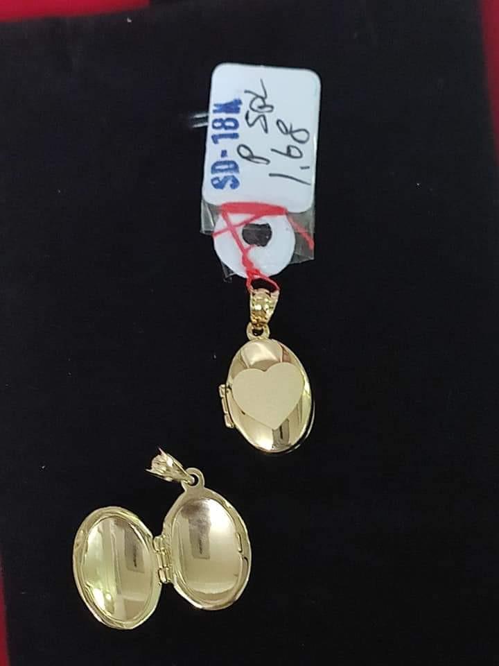18K Saudi Gold locket pendant (Category: Necklaces) located in Manila. Submitted by bhelgoldseller2ndaccount (Listing ID 1171439919, Image 2). Description: New!!✨New!!✨New!! Authentic 18k Saudi Golds pendant 💫💫💫 💯pawnable/naisasanla 💯with high appraisal rate 💯good investment 💯Direct supplier price 😘 👉OPEN for resellers 👌👌 🌺please take time to evaluate their actual sizes and grams 👉👉Best panggift for all occasions ✅ Sold per grams no