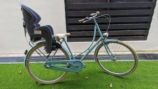 2 Creme bicycles in light blue
