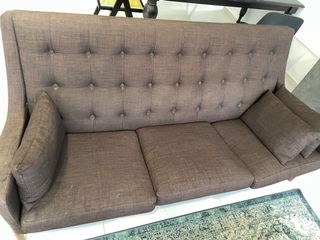 (Category: ) located in . Submitted by bespoke8 (Listing ID 1171459005, Image 1). Description: .