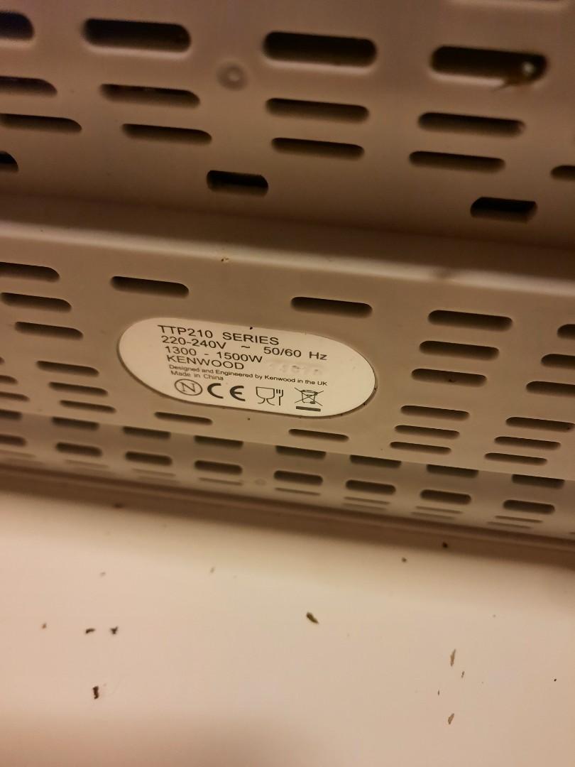 4 slice Kenwood toaster TTP210, TV & Home Appliances, Kitchen