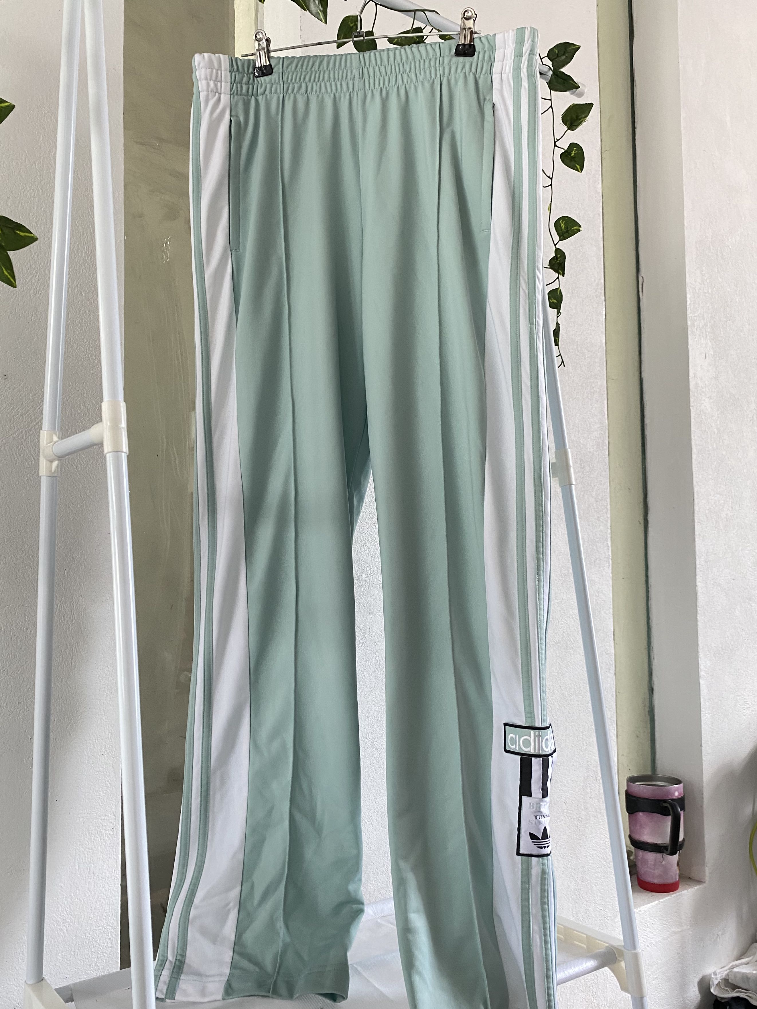 ADIDAS mint green jogging pants, Women's Fashion, Bottoms, Other