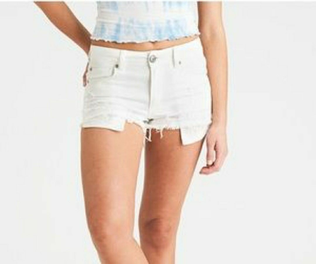 White Denim Shortie similar to Hollister Love bonito Zara Women s