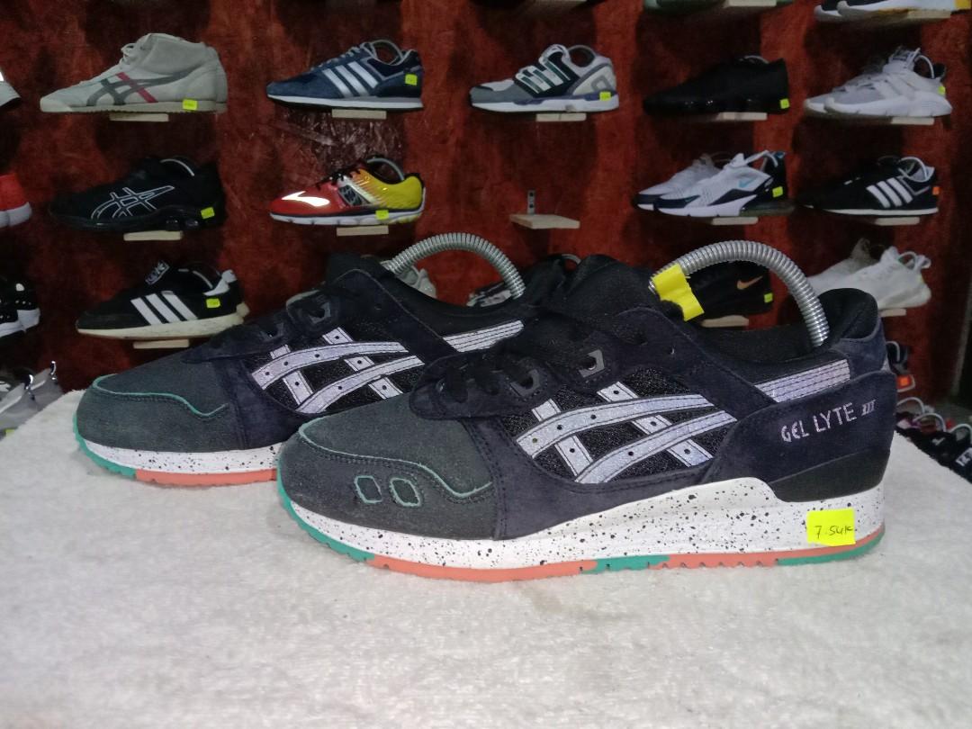 Asics gel lyte 3 miami pack black Men s Fashion Footwear