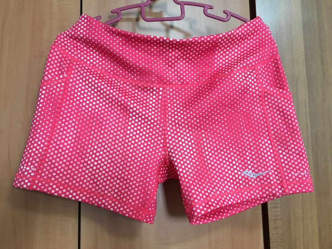 Authentic Ladies Red short pants Saucony Women s Fashion Bottoms