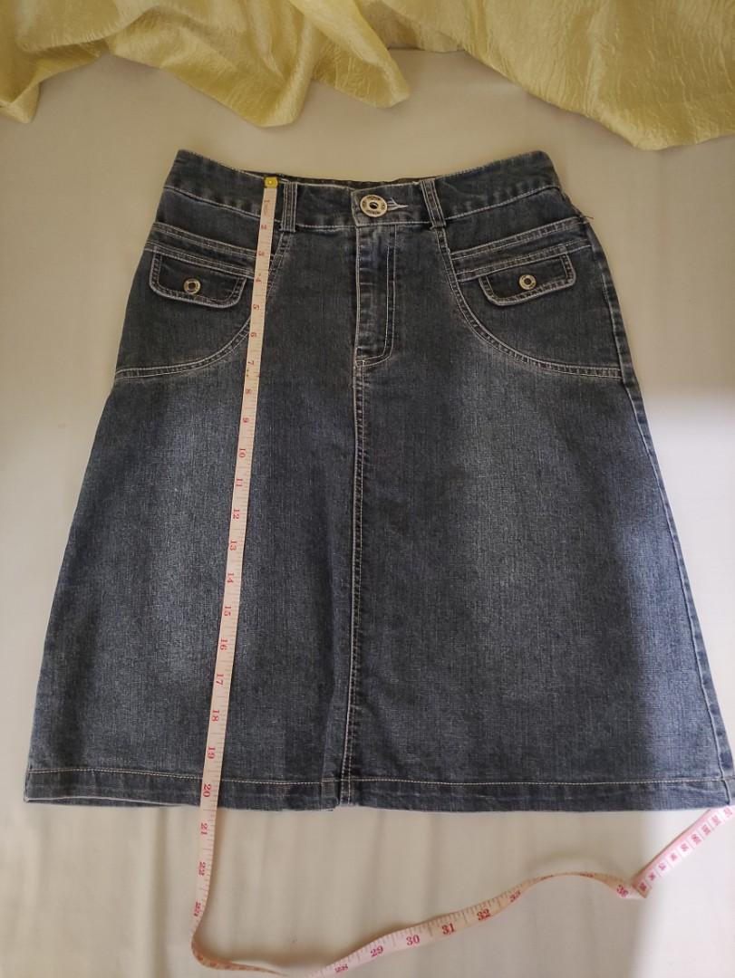 Black Maong A-Line Skirt (Category: Skirts) located in San Pedro. Submitted by recitea (Listing ID 1171510976, Image 3). Description: I am selling my preloved black maong skirt..Used by not abused. Waistline: 27inches Length: 20.5 inches RFS: Decluttering.