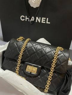 CHANELMetiersdArt: Two Adorable 'Vanity With Chain' Bags In Two Sizes -  BAGAHOLICBOY