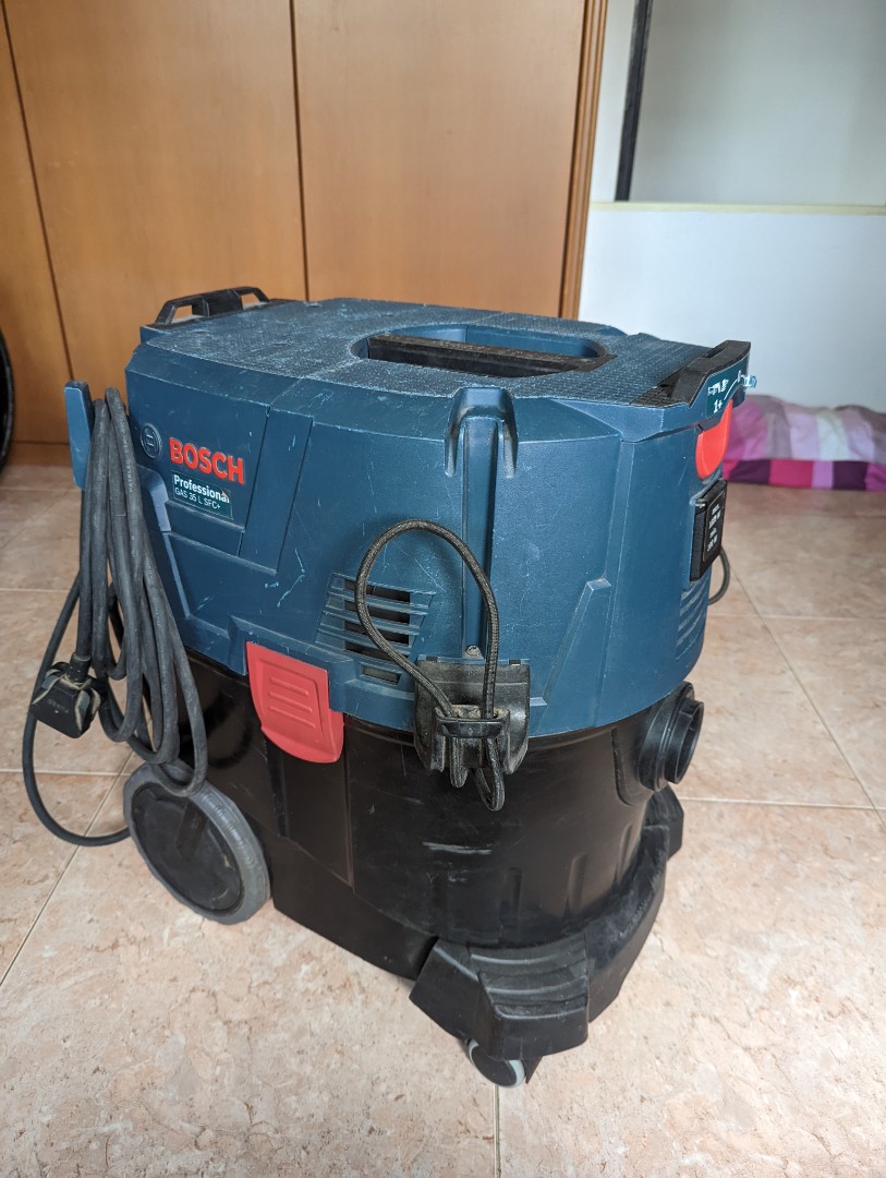 BOSCH 9 Gallon Dust Extractor with Auto Filter Clean and HEPA Filter