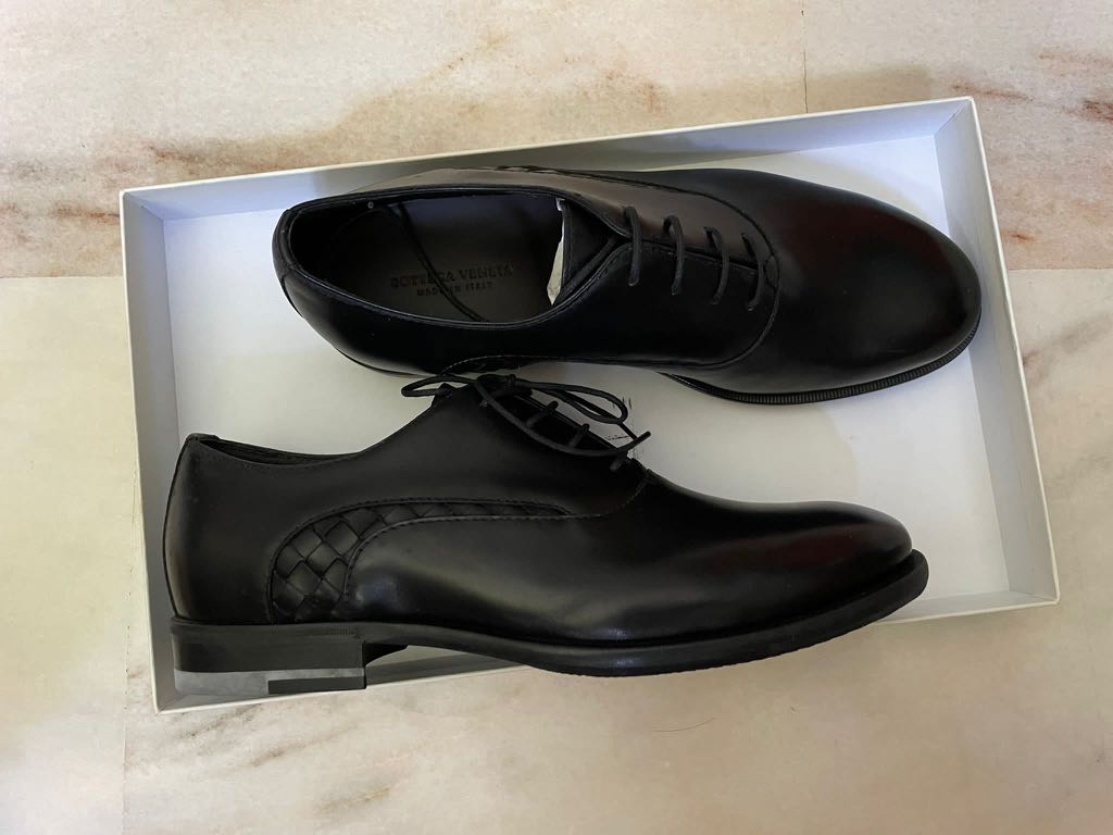 Bottega veneta shoes Men s Fashion Footwear Casual shoes on Carousell