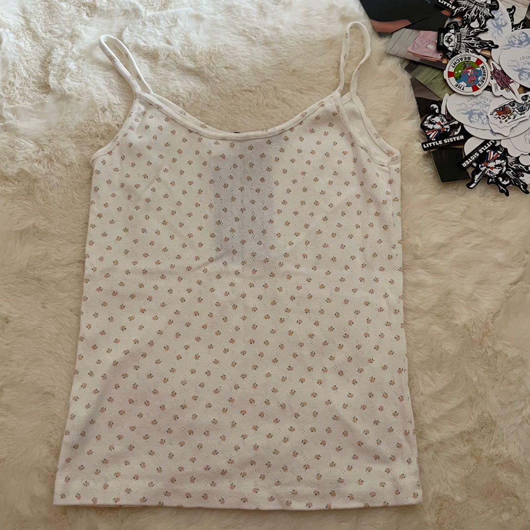 brandy melville skylar bow baby pink floral tank 💌, Women's Fashion, Tops,  Sleeveless on Carousell