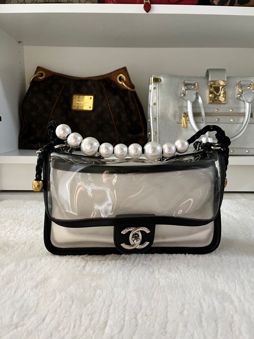 Chanel bag sand 2025