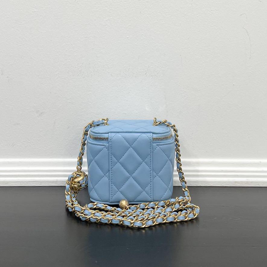 Chanel Vanity AP1447 - [227015678], Luxury, Bags & Wallets on Carousell