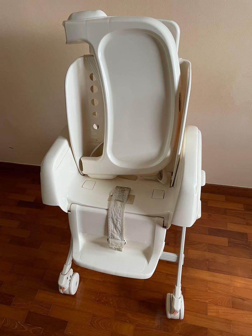 Combi Baby rocking High Chair, Babies & Kids, Baby Nursery & Kids