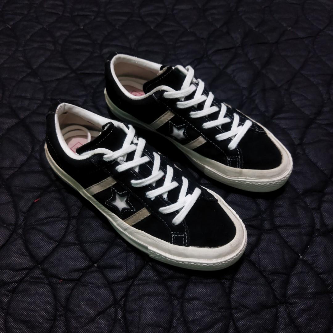 CONVERSE STAR AND OX SUEDE BLACK WHITE 'MADE IN JAPAN' (ONE STAR ACADEMY) SECOND, Fesyen Pria, Sepatu , Sneakers di Carousell