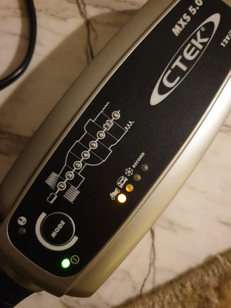 CTEK MXS 5.0 Battery charger for 12v lead acid batteries, Motorcycles