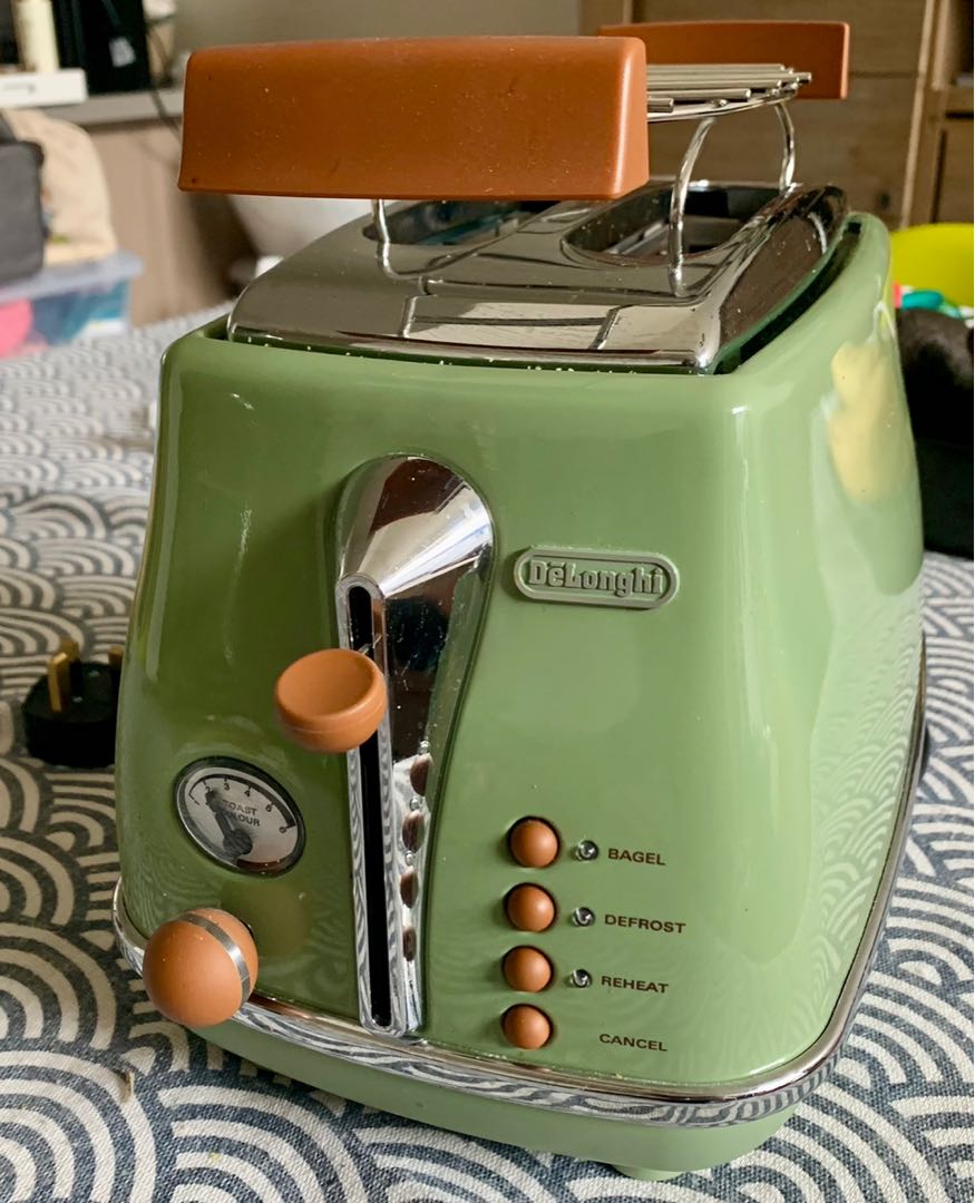 DeLonghi 2SLICE toaster, TV & Home Appliances, Kitchen Appliances
