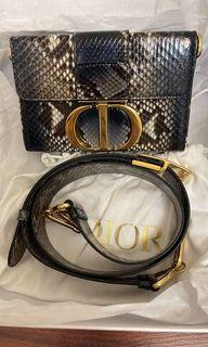 Dior 30 Montaigne Box Bag, Women's Fashion, Bags & Wallets, Cross-body Bags  on Carousell