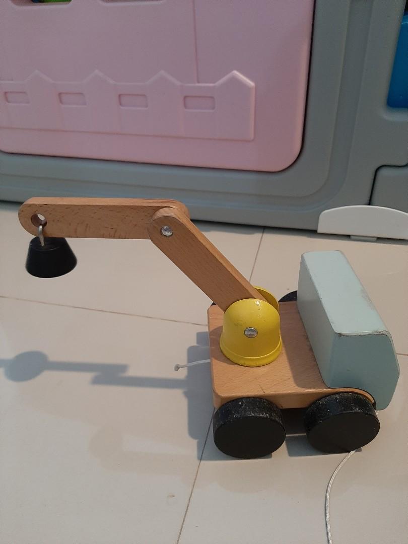 Forklift ikea, Toys & Collectibles, Mainan di Carousell
