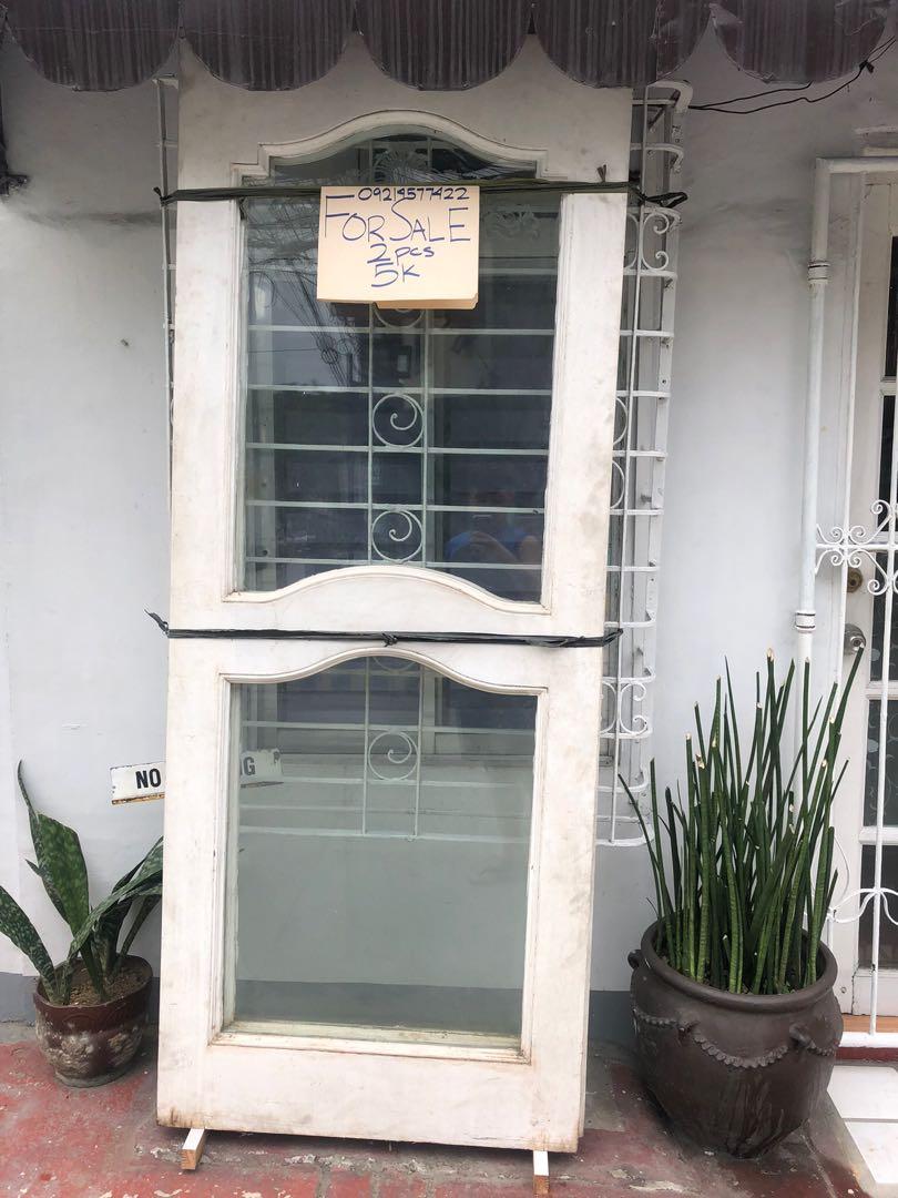 Glass Sliding Door (Category: Locks, Doors & Gates) located in Cainta. Submitted by selling_caring (Listing ID 1171591889, Image 2). Description: Glass Sliding Door for 5k each! Rfs: Not using it anymore ; decluttering Sadly not nego :(( QC AREA Message me for the updated phone number :)) .