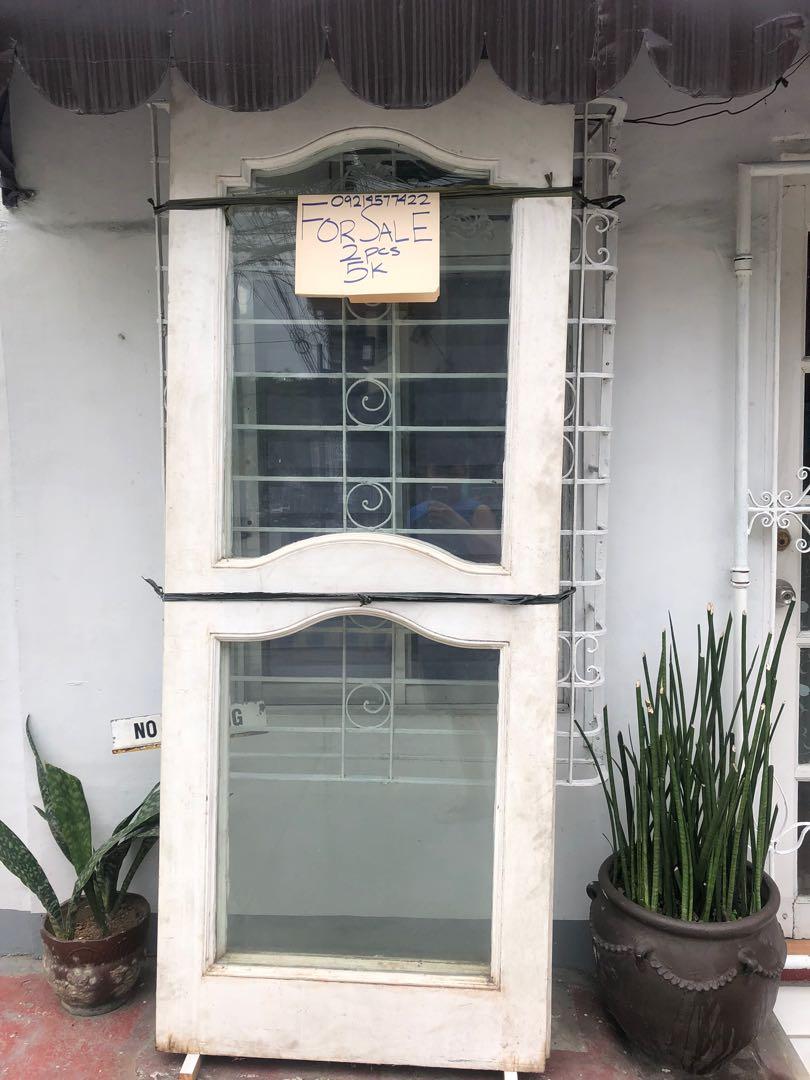 Glass Sliding Door (Category: Locks, Doors & Gates) located in Cainta. Submitted by selling_caring (Listing ID 1171591889, Image 1). Description: Glass Sliding Door for 5k each! Rfs: Not using it anymore ; decluttering Sadly not nego :(( QC AREA Message me for the updated phone number :)) .