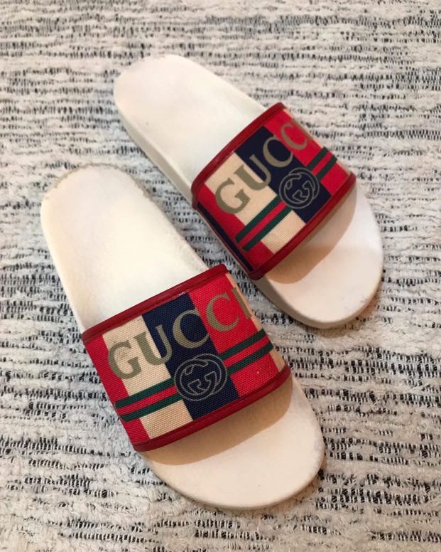 Gucci Pursuit Canvass Pool Slides, Women's Fashion, Footwear, Flats