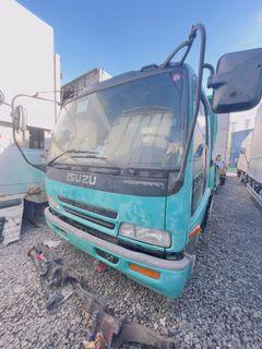 Isuzu Elf Minibus