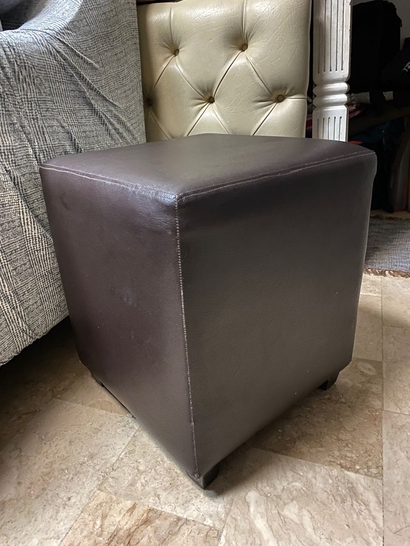 Square best sale leather chair