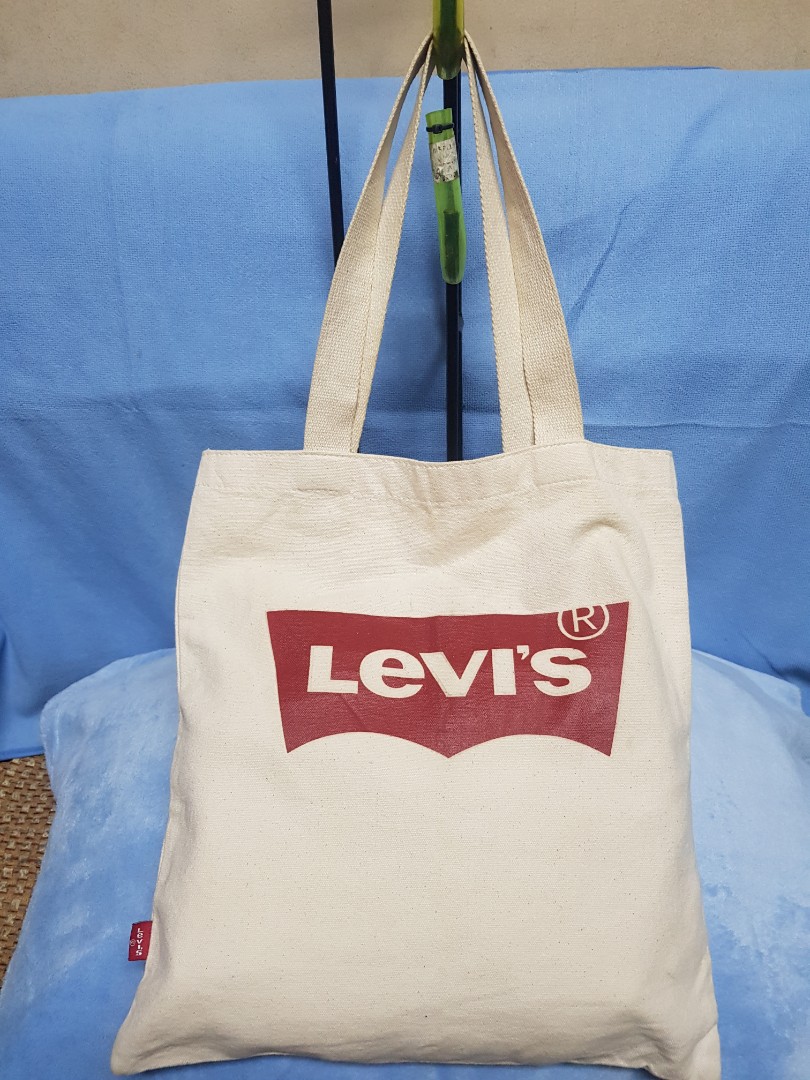 Levi's Canvas Tote Bag, Women's Fashion, Bags & Wallets, Tote Bags on  Carousell