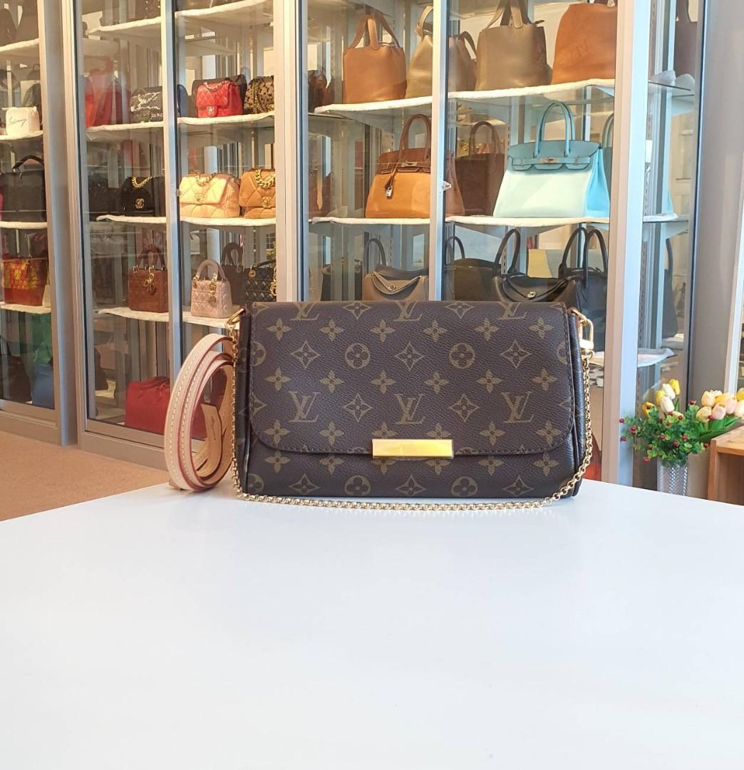 Louis Vuitton Alma MM Monogram Bag, Luxury, Bags & Wallets on Carousell