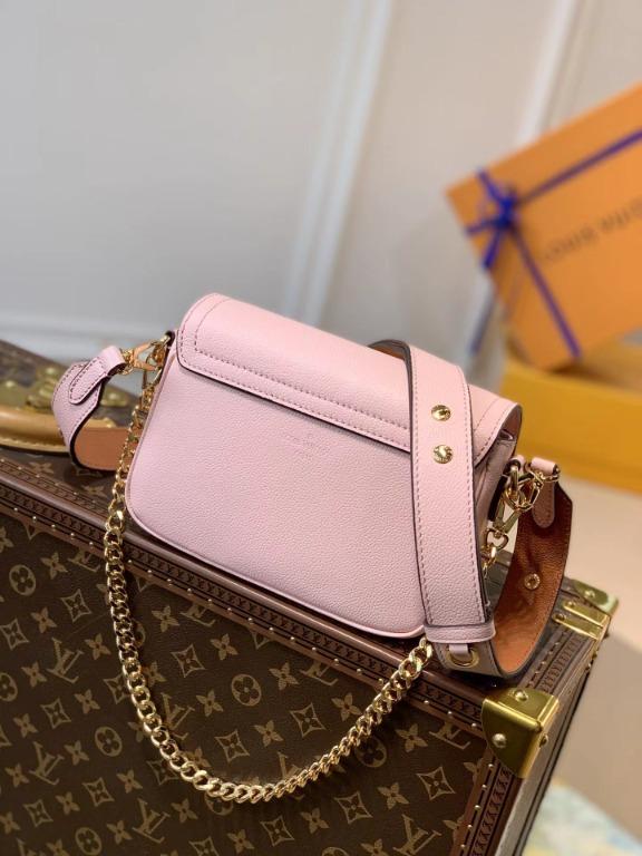 Louis Vuitton Lockme Tender Leather Handbag Pink ref.980998 - Joli