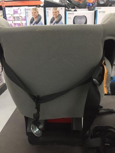 Maxi Cosi Vela Slim Car Seat (Category: Car Seats) located in San Pedro. Submitted by aussiesurplus (Listing ID 1171459273, Image 3). Description: Maxi Cosi Vela Slim Car Seat -with free bunny rugs Price: 5,500 📌Search us on Waze or Google Map: "Shop and Save Australian Surplus, RMT Industrial Complex" Warehouse 15, No. 9044 RMT Industrial Complex, Tunasan, Muntinlupa Landmark: BAUER 🛒Order online or Visit us in-store: ☎️Contact Person:Jessa 📟
