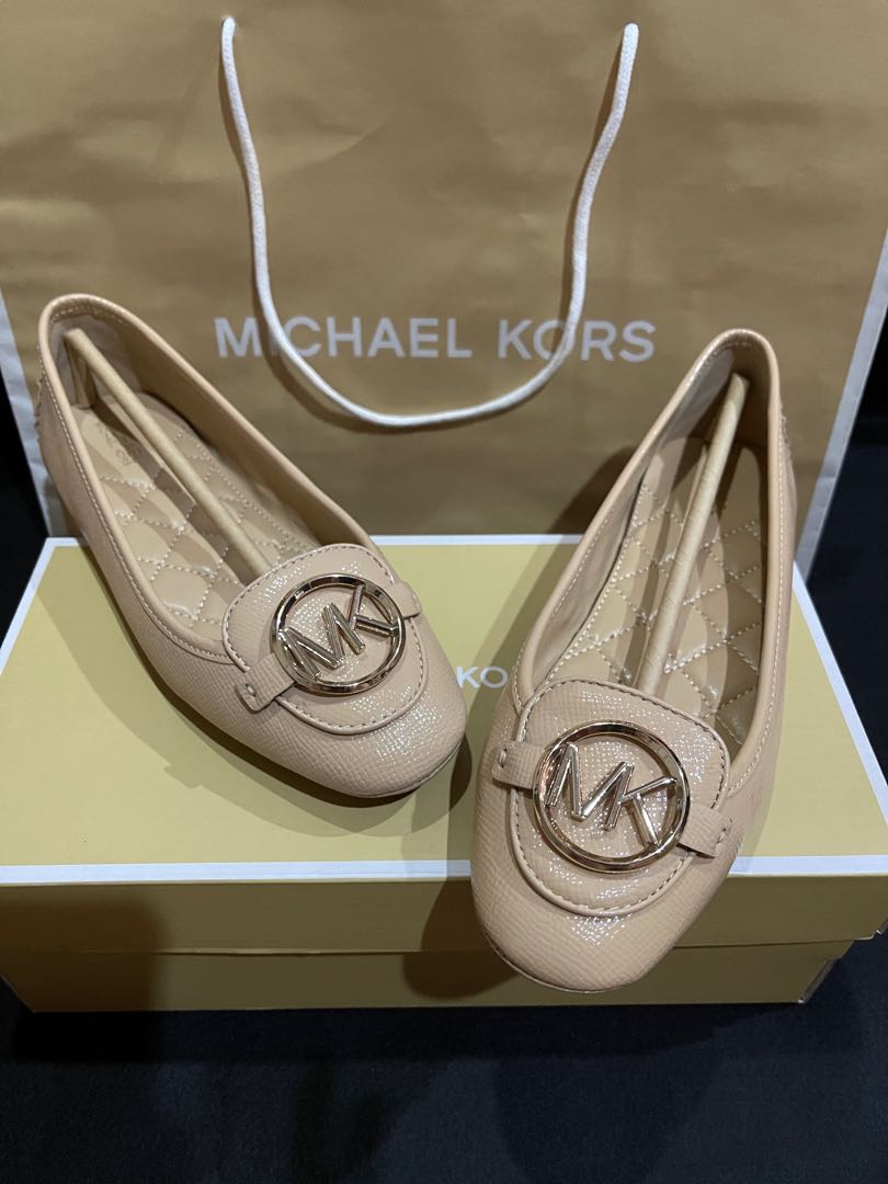 MICHAEL KORS FULTON NUDE, Women's Fashion, Footwear, Flats on Carousell