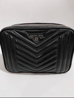 Michael Kors Jet Set Medium Quilted Camera Bag