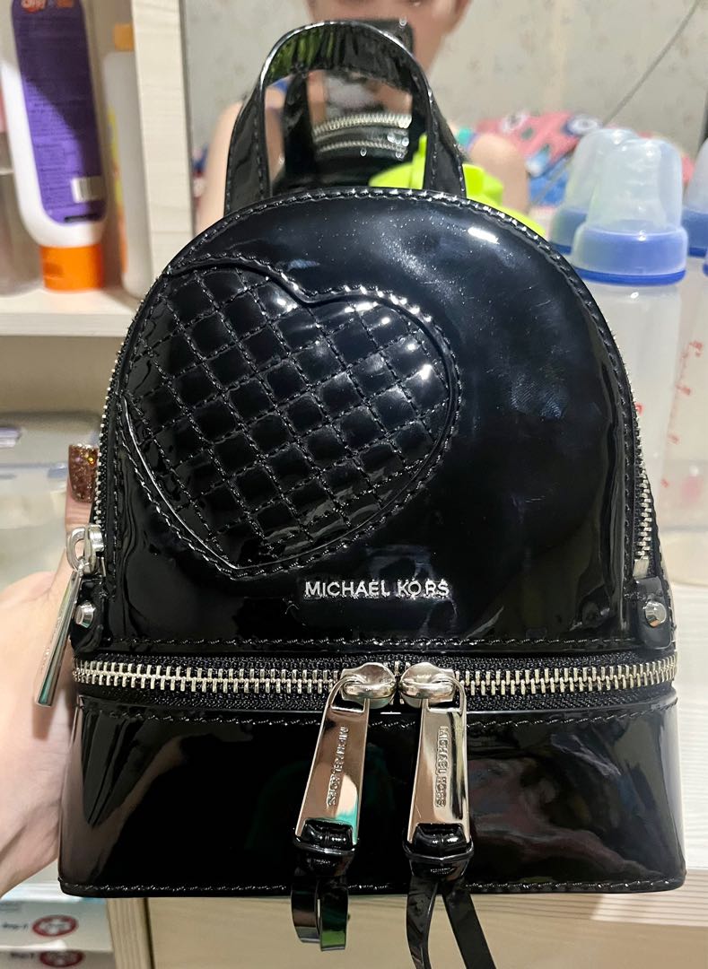 Michael Kors Mini Backpack, Women's Fashion, Bags & Wallets, Backpacks on  Carousell