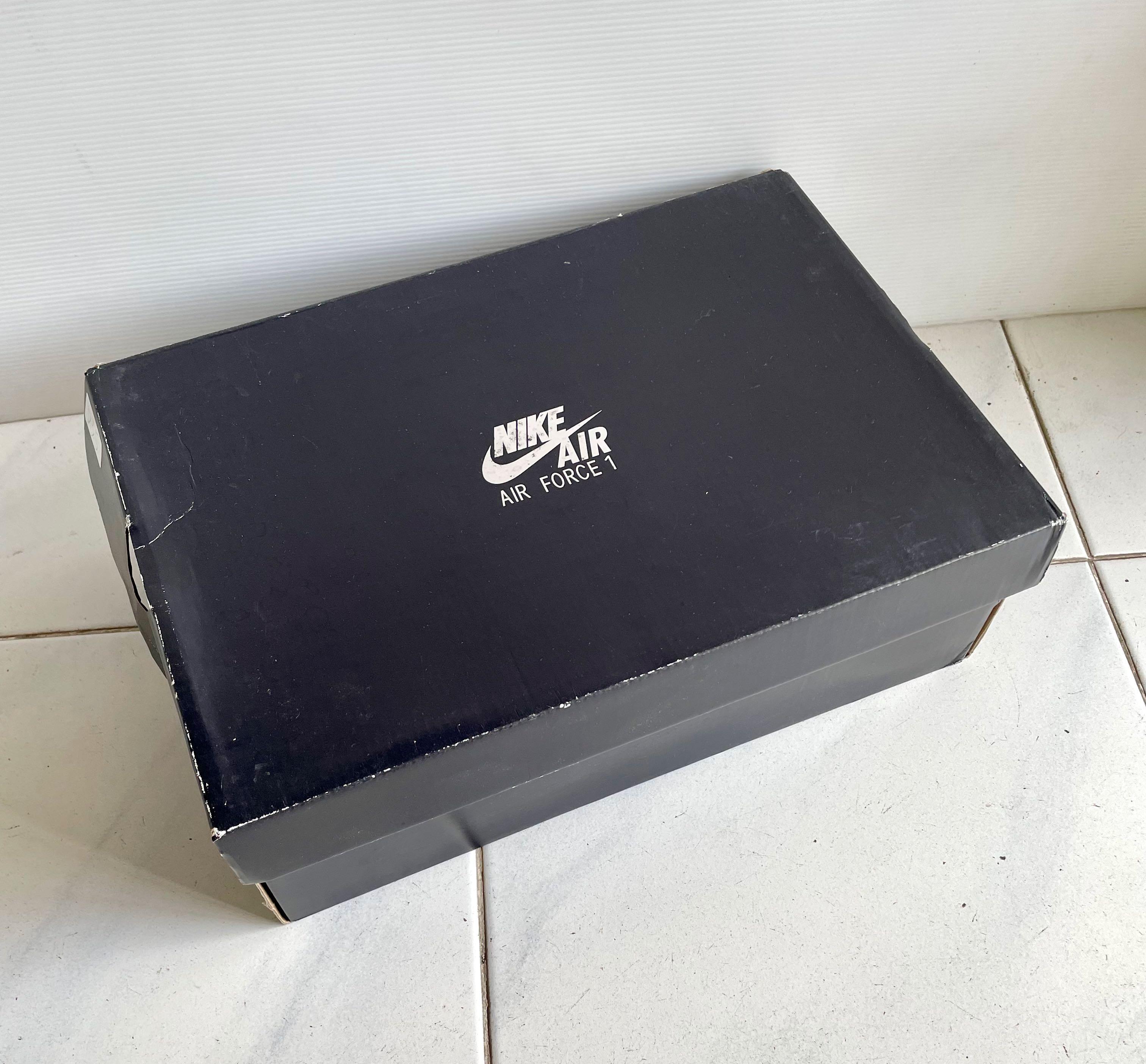Nike Air Force 1 Sneakers Shoes Box
