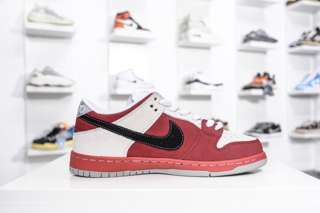 Nike SB Dunk Low Roller Derby 2011 313170 601 Men s Fashion Footwear Sneakers on Carousell
