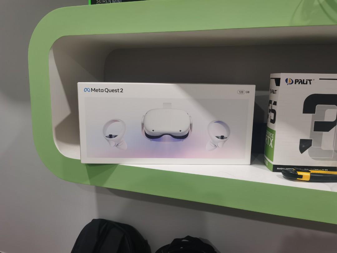 USED Oculus Quest 2 128GB For Sell, Video Gaming, Gaming Accessories, Virtual Reality on Carousell