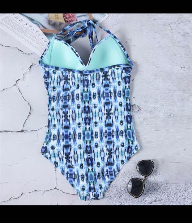 Plus Size Swimsuit, Women's Fashion 
