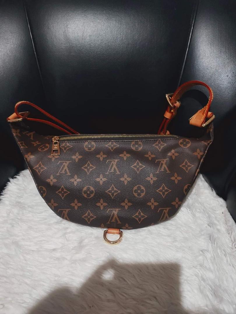 Preloved Lv mono belt bag (Category: Luxury Bags & Wallets) located in Cebu City. Submitted by day.98 (Listing ID 1171551822, Image 3). Description: 🇯🇵from japan surplus 🇯🇵genuine leather 🇯🇵coded 🇯🇵no flaws 🇯🇵with dust bag.
