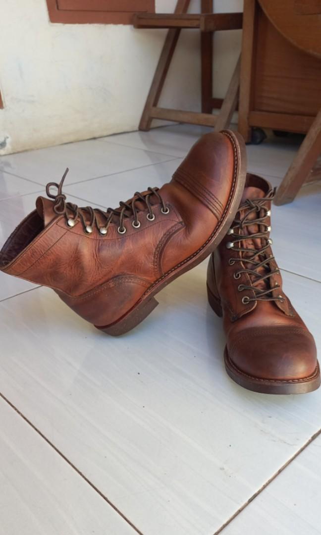 Red discount wing 8115