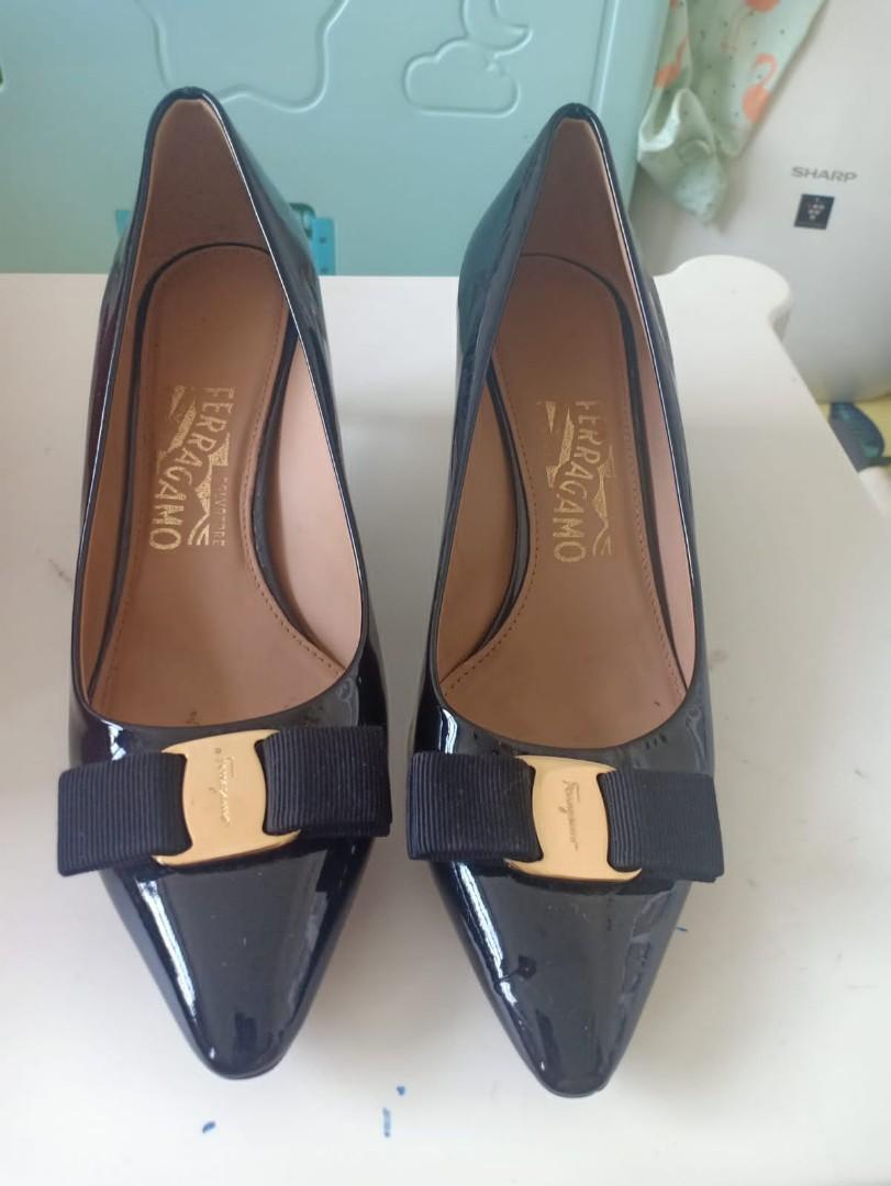 Salvatore Ferragamo Vara Bow Pump Shoes 