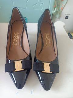Salvatore Ferragamo Vara Bow Pump Shoes ORIGINAL AUTHENTIC (PRELOVED, PEMAKAIAN PRIBADI)