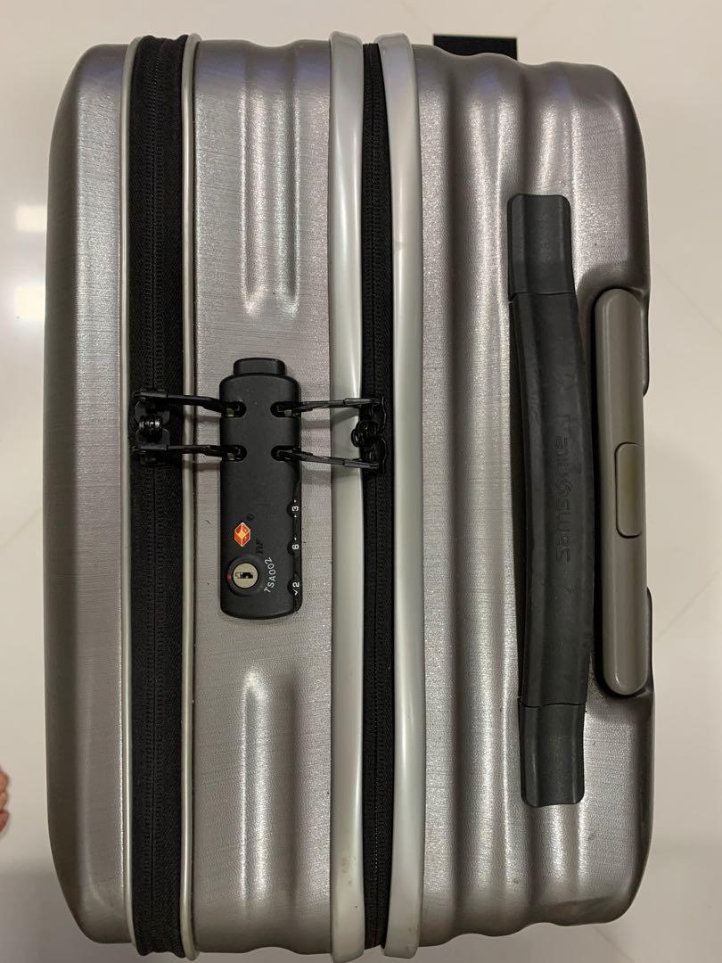 Samsonite Inova 20 inch spinner ( Silver), TV & Home Appliances, Other