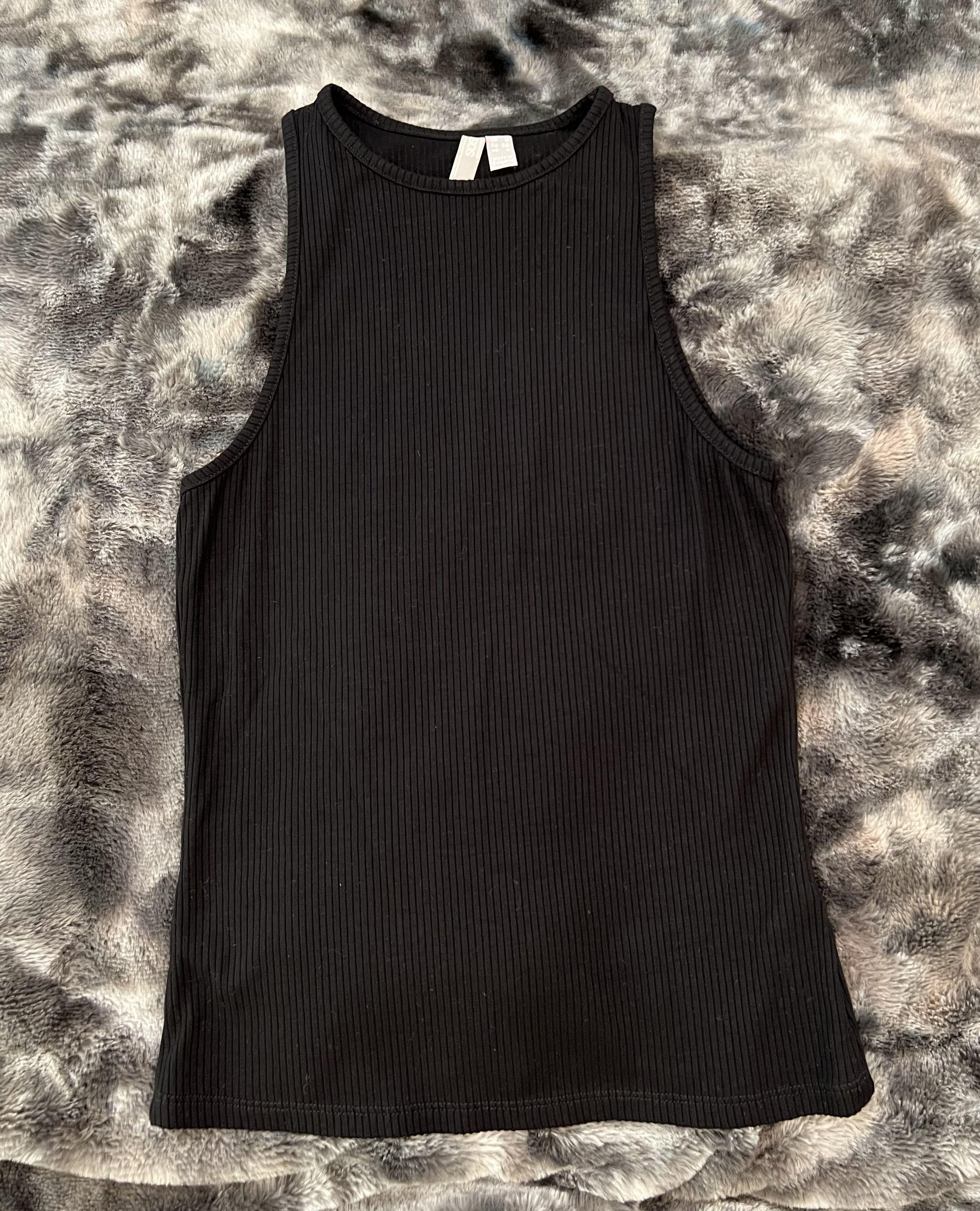 Simple Black Racer Top, Women's Fashion, Tops, Sleeveless on Carousell
