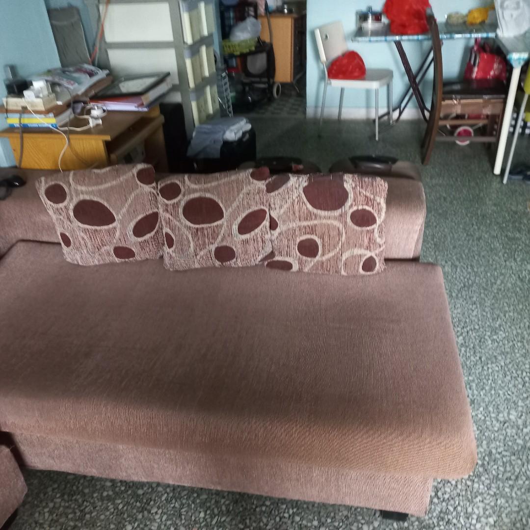 Sofa set to sold, Furniture & Home Living, Furniture, Sofas on Carousell