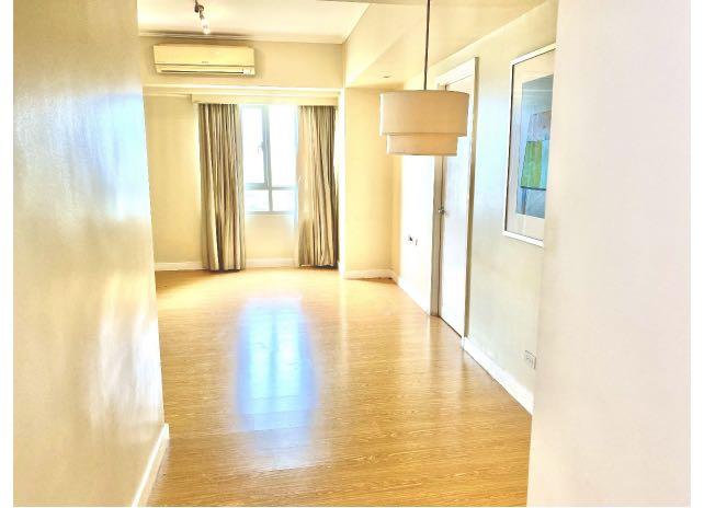 The Grove by Rockwell 2BR (Category: Apartments & Condos) located in Quezon City. Submitted by prettymom0428 (Listing ID 1171474101, Image 1). Description: 29th flr TOWER D 2br Unit FOR SALE with 1 parking 2 toilet and bath Semi furnished 108sqm Text me if interested 09178567855.