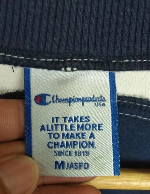 Champion sweater tag online jump