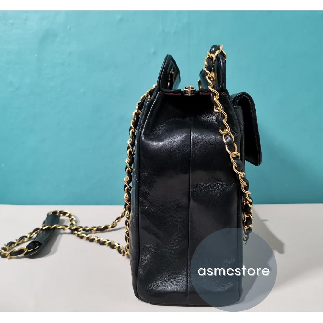 Vintage Chanel Long Handle (Category: Luxury Bags & Wallets) located in Marikina City. Submitted by asmcstore (Listing ID 1171579054, Image 3). Description: Vintage Chanel long handle Made in France Series 1 Made in 1989 to 1991 Can be worn as a crossbody bag **These are VINTAGE/PRELOVED bags signs of usage might be present** **Bags are cleaned and conditioned**.
