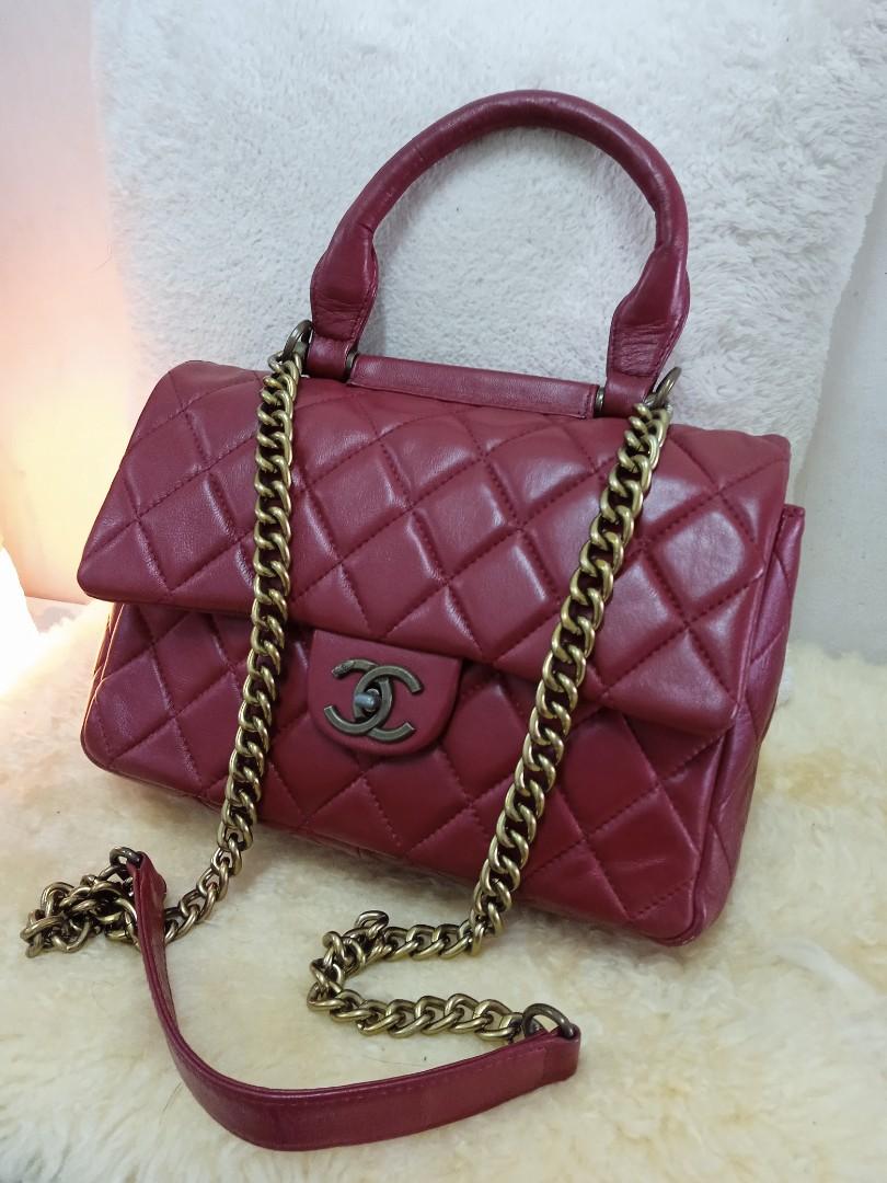 Vintage Chanel Slingbag (Category: Bags & Wallets) located in Kuala Kangsar. Submitted by Hani_Itsar (Listing ID 1171564933, Image 1). Description: Colour : Burgundy/maroon Material: Calf Skin ( Vintage bag) Condition : 9/10 *datecode *design n brand yg sama seperti isteri artis pakai😍..warna je berbeza *nak let go sbb jarang diguna *boleh refer gambar ke 4 Size: Medium Length :28cm Width: 8cm Height: 20cm *tali asal..n berat.. *handcarry/should