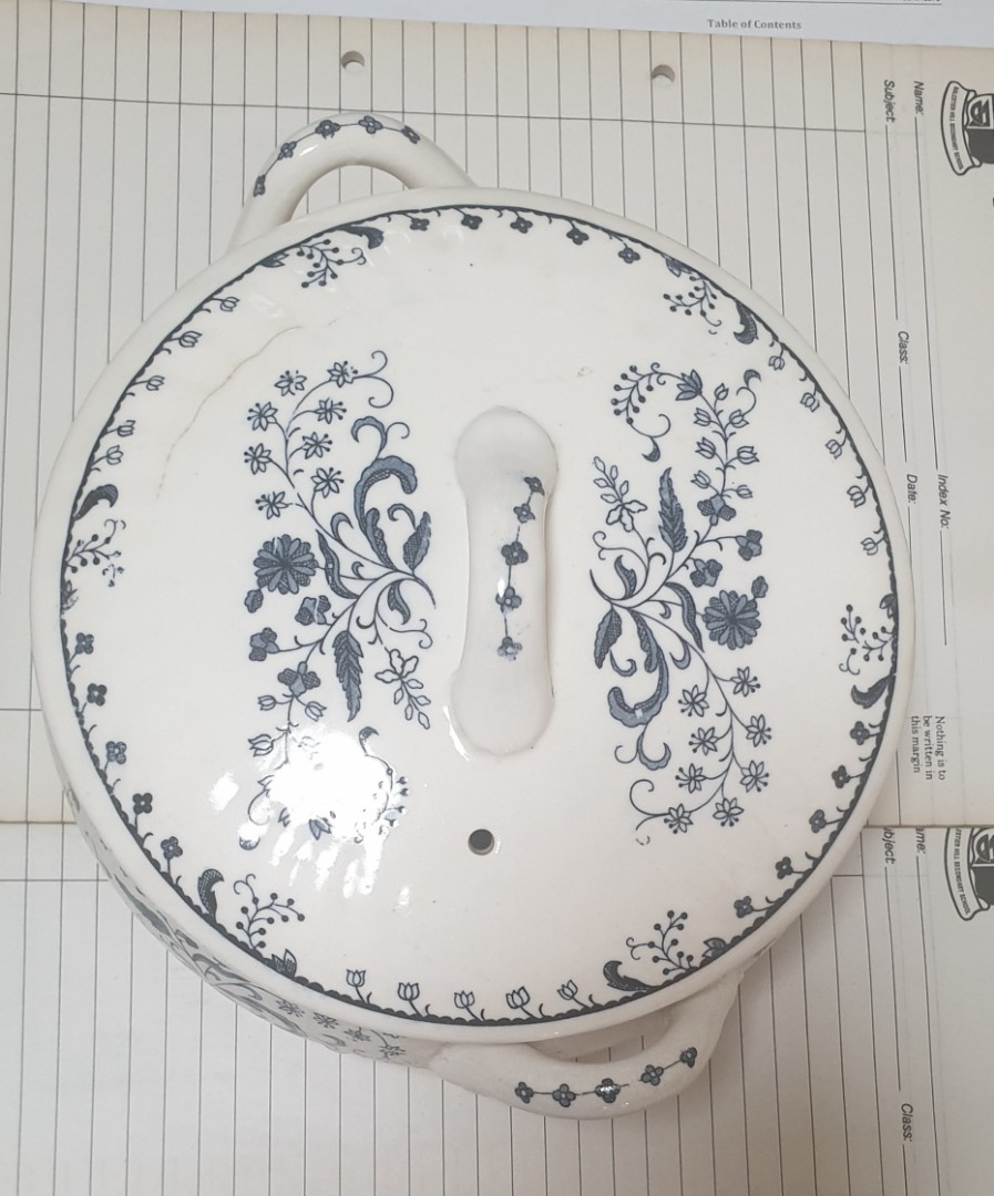 Vintage soup pot, Furniture & Home Living, Kitchenware & Tableware